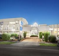 Ciloms Airport Lodge - Airlie Beach Holiday