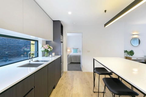 Lakes Edge Apartments - Airlie Beach Holiday 3