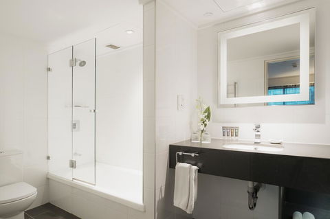 Novotel Melbourne On Collins - Airlie Beach Holiday 4