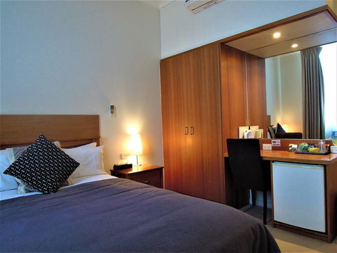 Plough Hotel - Airlie Beach Holiday 7