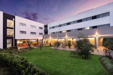 Atura Dandenong - Airlie Beach Holiday 21