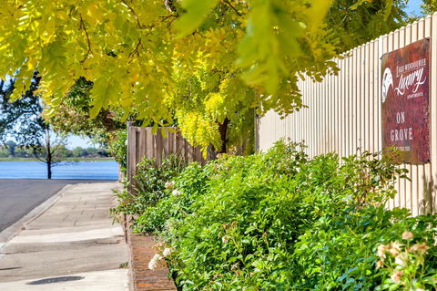 Lake Wendouree Luxury Apartments - Airlie Beach Holiday 9