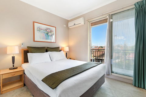 Punt Road Apartment Hotel - Airlie Beach Holiday 3