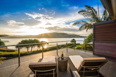 The Blue Marlin Yacht Club Villa 6 On Hamilton Island - Airlie Beach Holiday 0