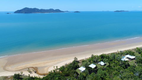 The Bungalows - Airlie Beach Holiday 0