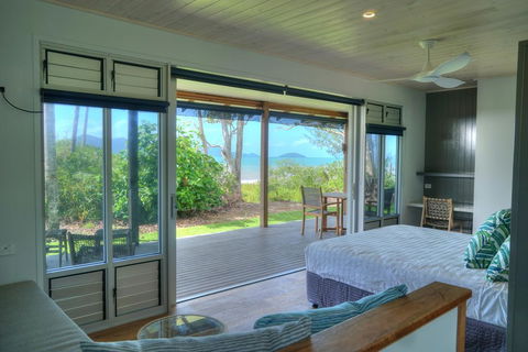 The Bungalows - Airlie Beach Holiday 1