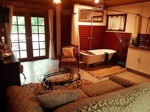 The Cabin - Airlie Beach Holiday 0