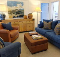 The Dewhurst - Sophisticated Entire CBD Apartment - Airlie Beach Holiday