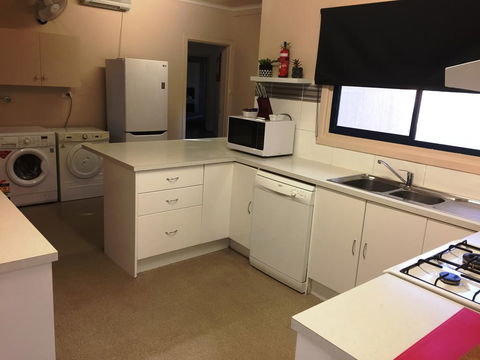 The Gazebo Place - Strathmerton - Airlie Beach Holiday 3
