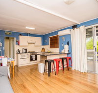 The Gee Beach House - Airlie Beach Holiday