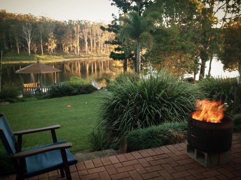 The Lake House - Airlie Beach Holiday 1