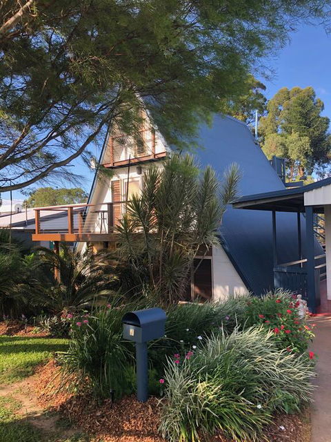 The Lake House - Airlie Beach Holiday 3