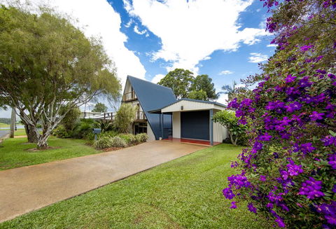 The Lake House - Airlie Beach Holiday 2