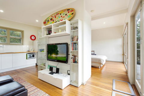 The Love Shack - Airlie Beach Holiday 2