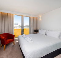 The Nest - Cosy Space on Newcastle Street with Roof Terrace - Airlie Beach Holiday