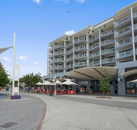 The Oaks Waterfront Resort Unit 414 - Airlie Beach Holiday