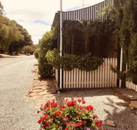 The Olde Devonshire House - Airlie Beach Holiday