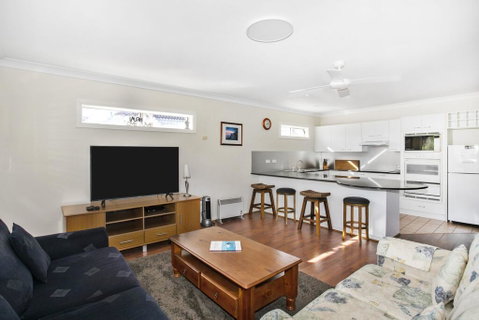 The Sands - 4/46 Jones Avenue Mollymook - Airlie Beach Holiday 0