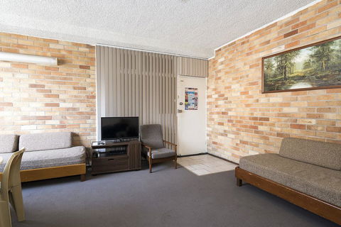 The Sands, Unit 5 - The Entrance, NSW - Airlie Beach Holiday 2