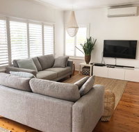 The Seaside Beachhouse Mollymook - Airlie Beach Holiday