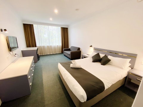 The Select Inn Penrith - Airlie Beach Holiday 2