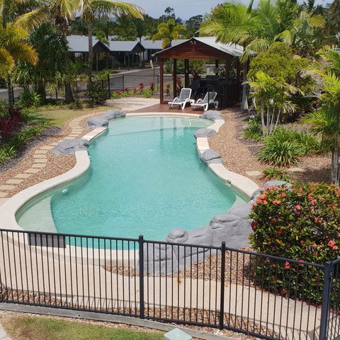 Tin Can Bay Marina Villas - Airlie Beach Holiday 2