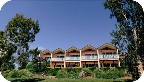 Tinaroo Lake Resort - Airlie Beach Holiday 3