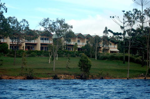 Tinaroo Lake Resort - Airlie Beach Holiday 2