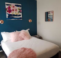 Town House Motor Inn Young