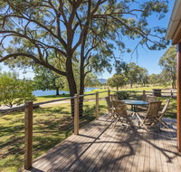 Two Doors - Airlie Beach Holiday