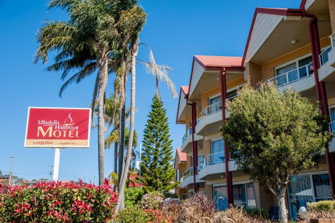Ulladulla Harbour Motel - Airlie Beach Holiday 2