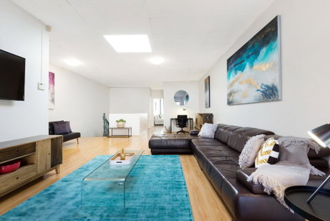 Ultimo Self-Contained Modern Apartments (623H) - Airlie Beach Holiday 3