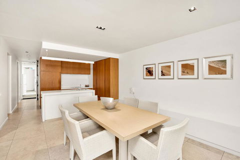 Unit 106 Plantation Resort - Rainbow Beach, Walk To Beach, Views, Aircon, Pool, Plantation Resort - Airlie Beach Holiday 3