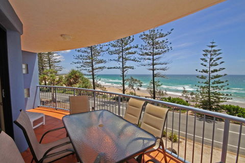 Unit 3, The Rocks, 1746 David Low Way Coolum Beach - 500 BOND - Airlie Beach Holiday 0
