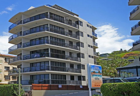 Unit 8, Phoenix Apartments, 1736 David Low Way, Coolum Beach, LINEN INCLUDED, 500 BOND - Airlie Beach Holiday 3