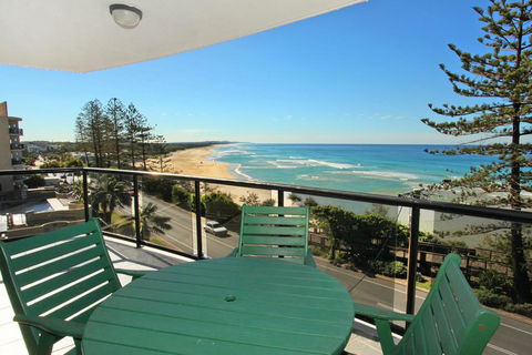 Unit 8, Phoenix Apartments, 1736 David Low Way, Coolum Beach, LINEN INCLUDED, 500 BOND - Airlie Beach Holiday 1