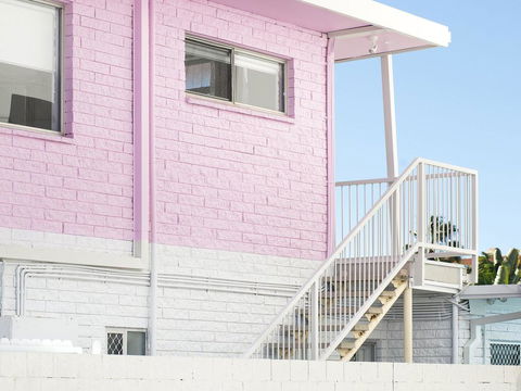 Ventura Beach Motel - 1 Bedroom Unit 9 - Airlie Beach Holiday 3