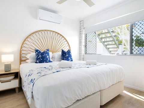 Ventura Beach Motel 3 Bedroom Poolside - Airlie Beach Holiday 2