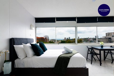 Views To Die For// Studio Rushcutters Bay // Free Parking - Airlie Beach Holiday 0
