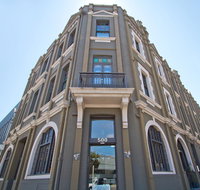 Vulcan Hotel Sydney - Airlie Beach Holiday