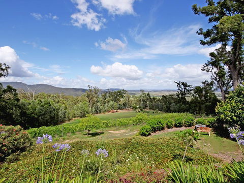 Wallaby Ridge Retreat - Airlie Beach Holiday 3