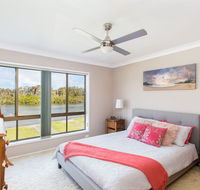 Waterfront at Point Road - Airlie Beach Holiday