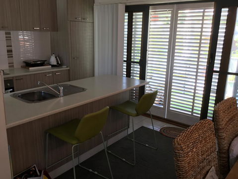 Redruth Cottage - Airlie Beach Holiday 1