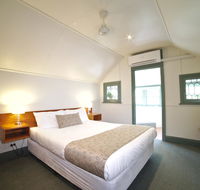 Ballarat Station Apartments - Airlie Beach Holiday