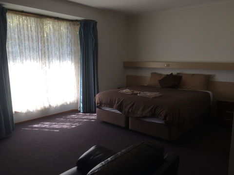 Ambassador Motor Inn - Airlie Beach Holiday 17