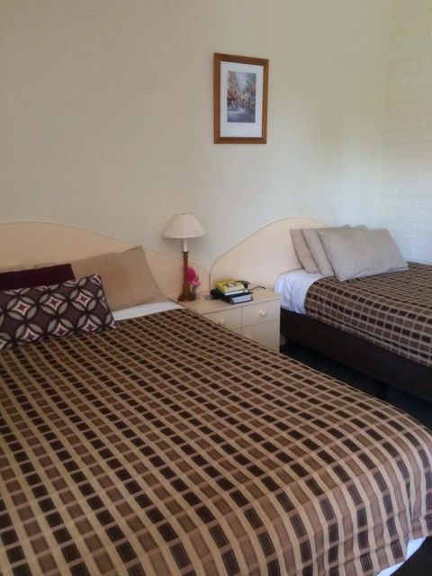 Ambassador Motor Inn - Airlie Beach Holiday 27