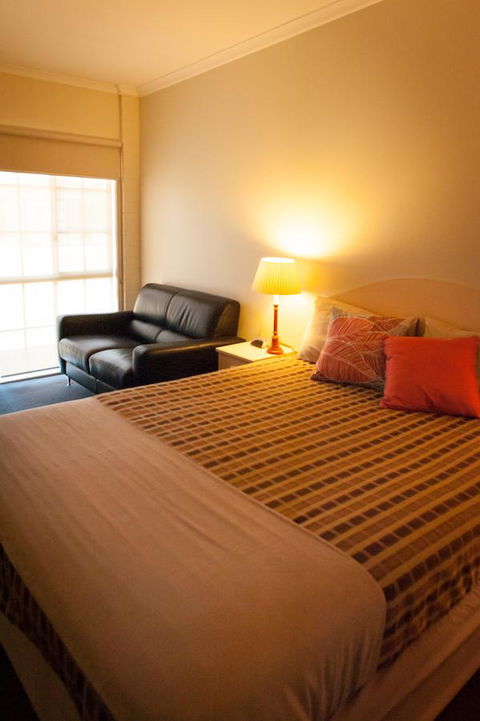 Ambassador Motor Inn - Airlie Beach Holiday 34