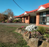 Ambassador Motor Inn - Airlie Beach Holiday