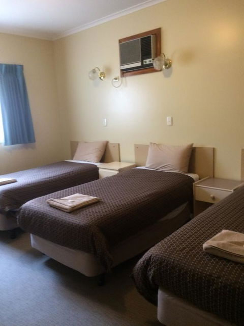 Ambassador Motor Inn - Airlie Beach Holiday 25