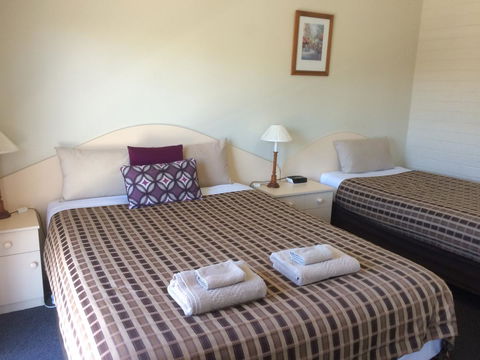 Ambassador Motor Inn - Airlie Beach Holiday 13